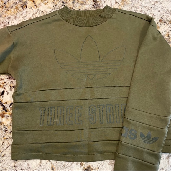 Adidas pullover - Picture 2 of 3